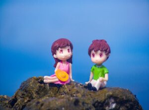 cute cartoon couple dp for whatsapp half half